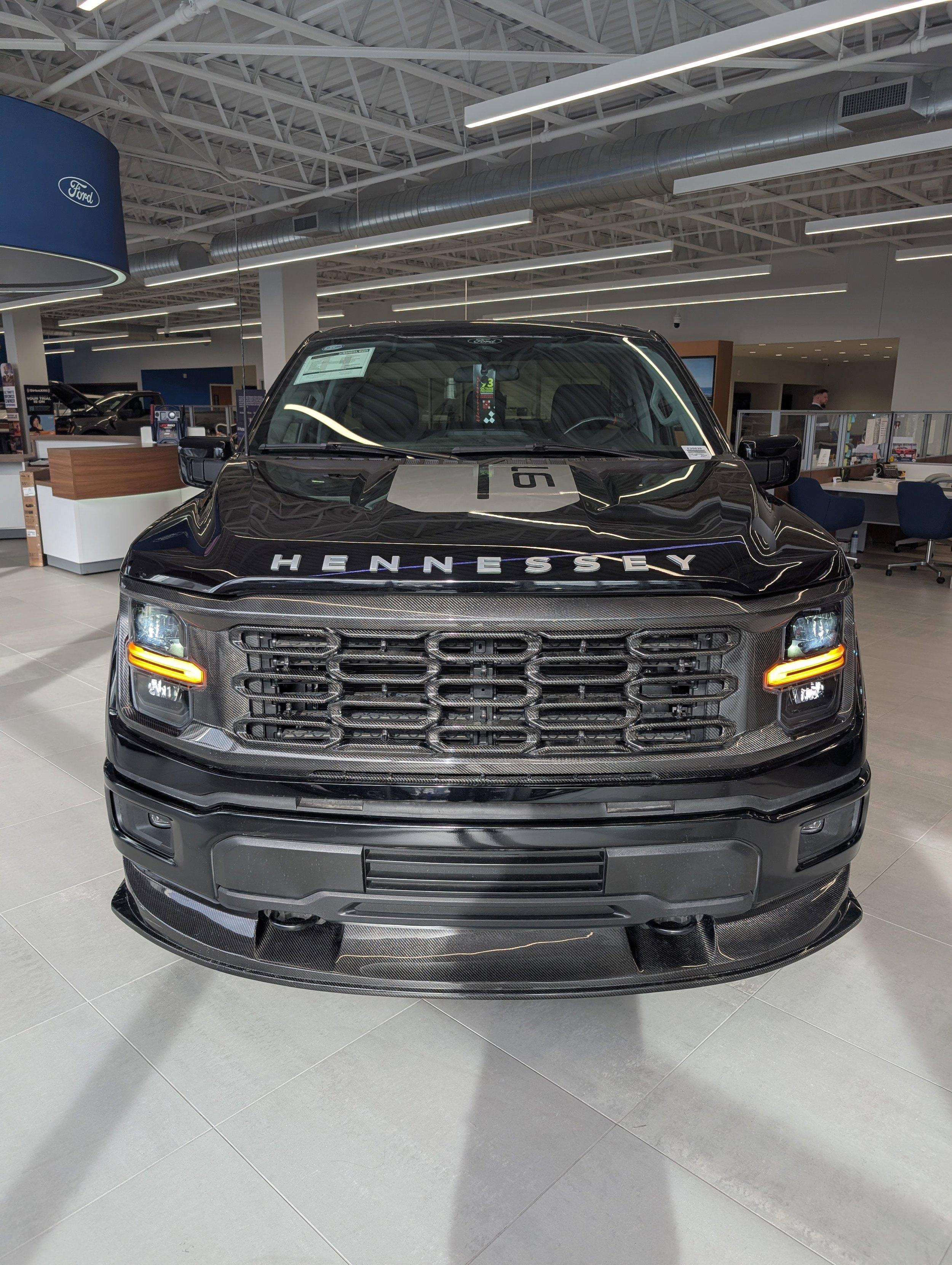 New 2025 Ford F150 XL w/ Equipment Group 103A High image 30