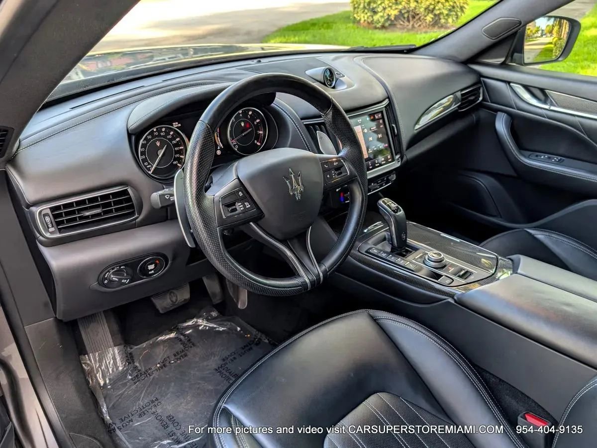 Used 2021 Maserati Levante image 2