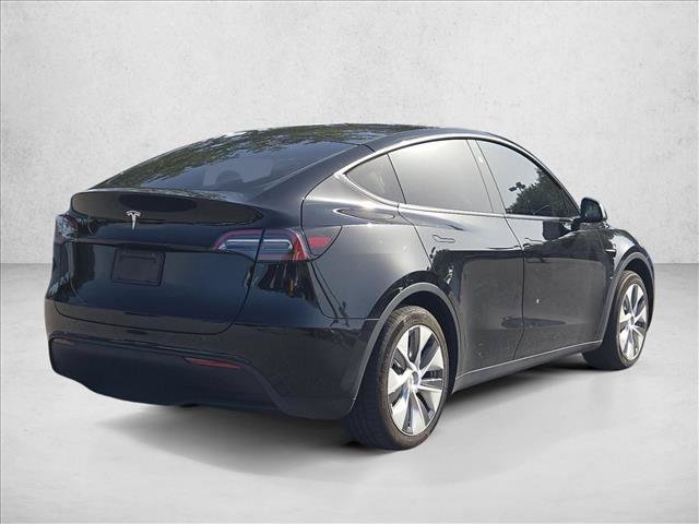 Used 2024 Tesla Model Y 2WD image 5