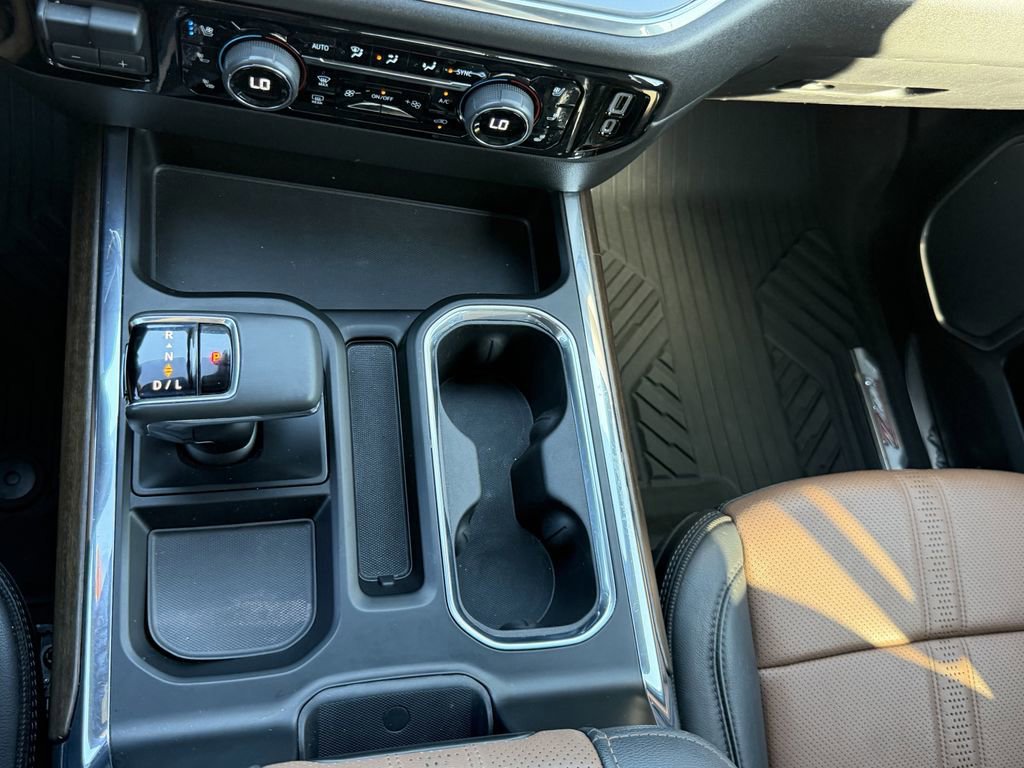 Certified 2023 Chevrolet Silverado 1500 High Country w/ Technology Package image 27