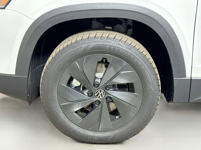 New 2026 Volkswagen Taos S image 18