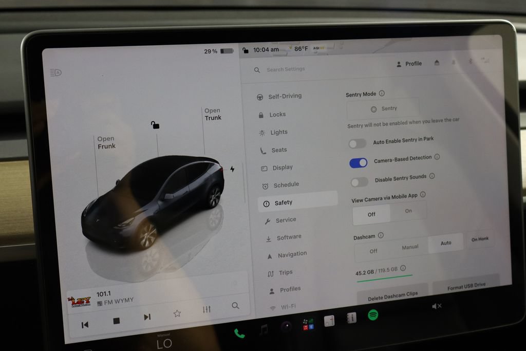 Used 2023 Tesla Model Y Long Range AWD/4WD image 31