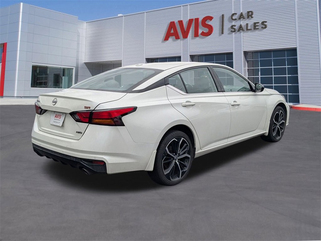 Used 2025 Nissan Altima 2.5 SR image 6