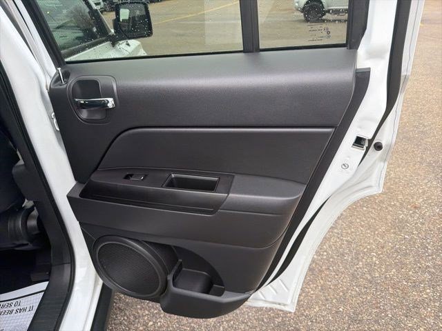 Used 2015 Jeep Patriot High Altitude image 15