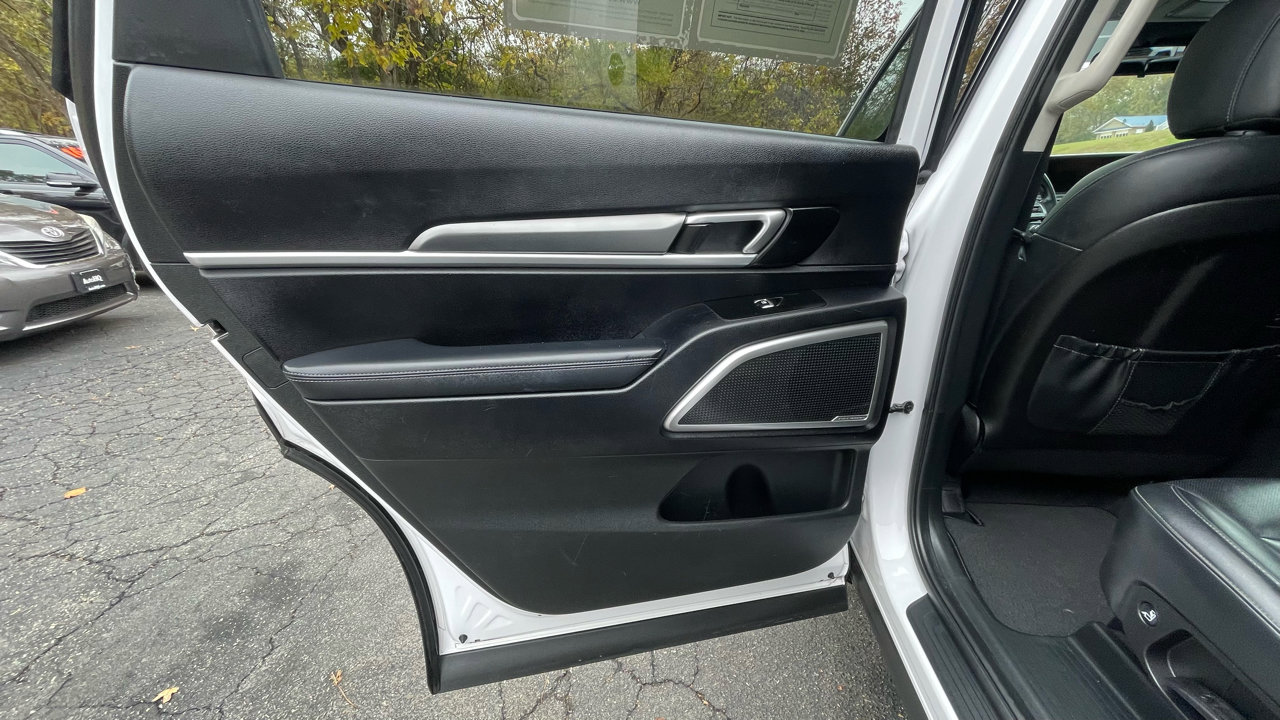 Used 2022 Kia Telluride S image 20