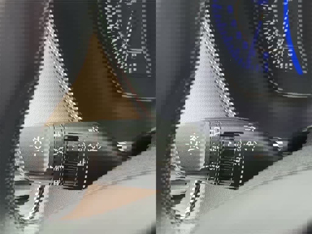 Used 2019 Hyundai Santa Fe Limited image 26