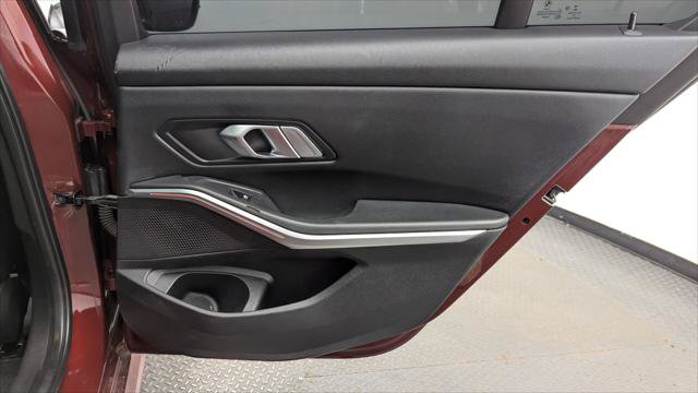 Used 2022 BMW 330i Sedan w/ M Sport Package RWD image 16