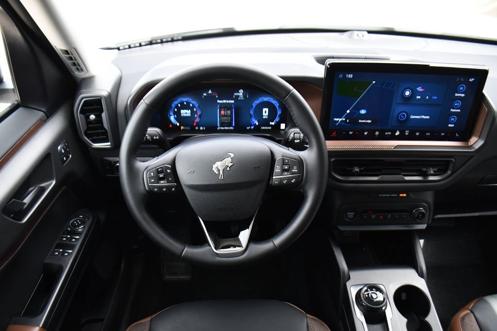 Used 2025 Ford Bronco Sport Outer Banks w/ Outer Banks Tech Package+ AWD/4WD image 12