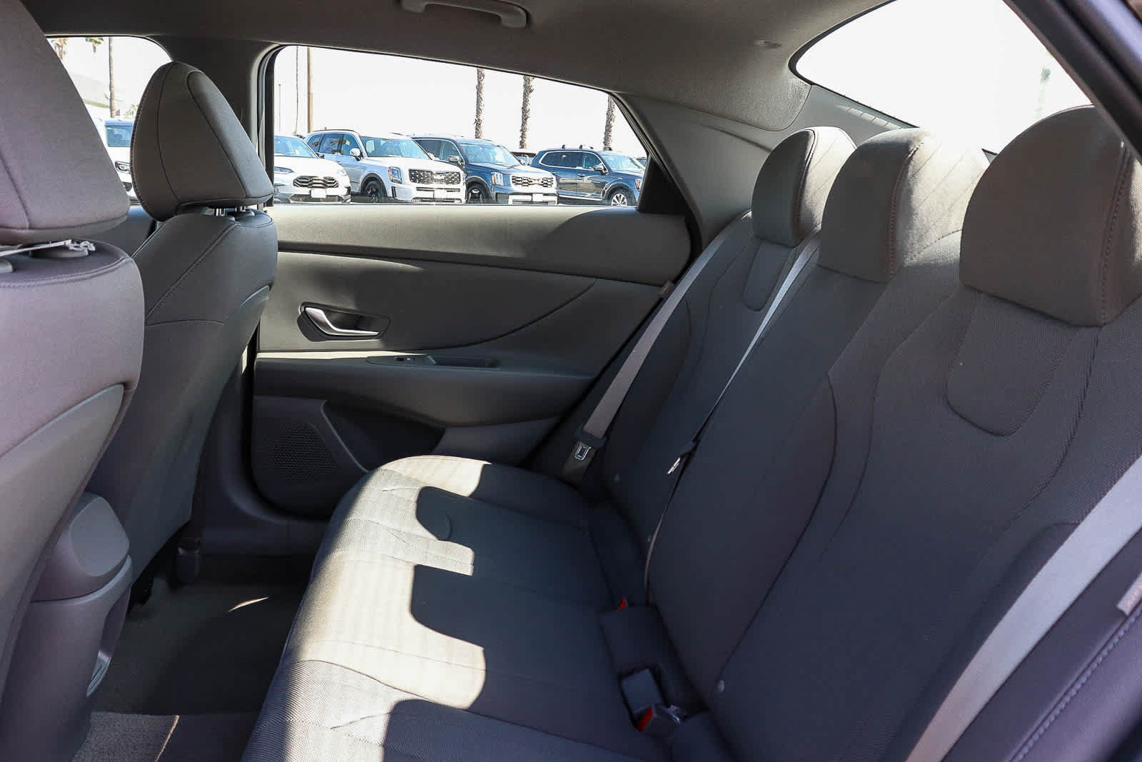 Used 2025 Hyundai Elantra SE w/ Cargo Package FWD image 25