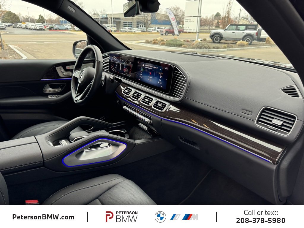 Used 2025 Mercedes-Benz GLS 450 4MATIC image 19