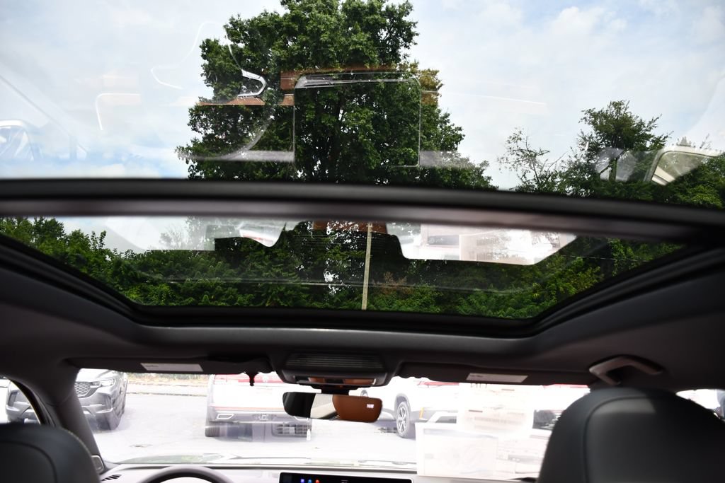 New 2026 Volkswagen Tiguan SEL R-Line AWD/4WD image 30