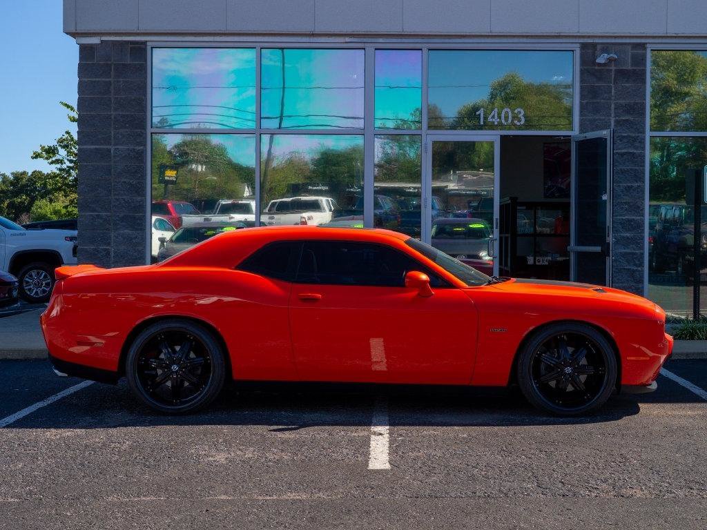 Used 2016 Dodge Challenger R/T w/ Sound Group RWD image 2
