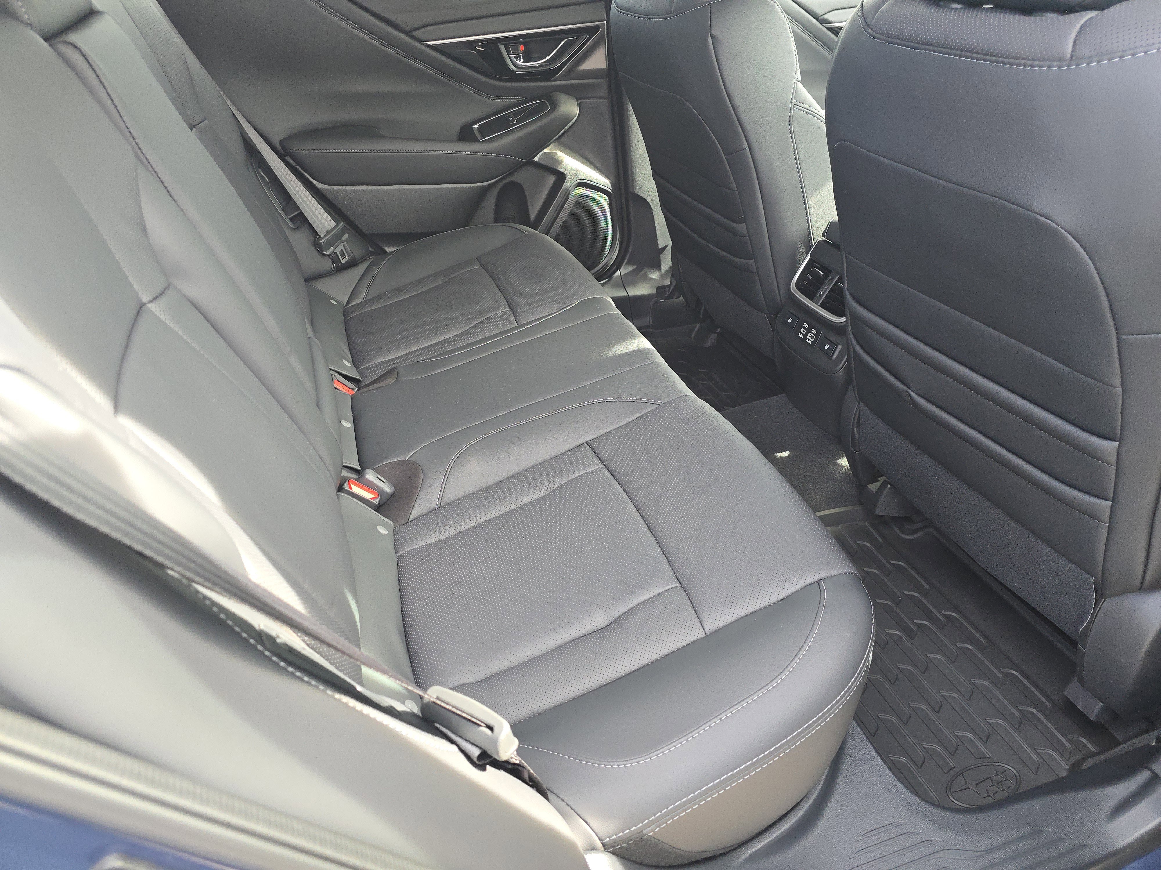 New 2025 Subaru Outback Limited image 19