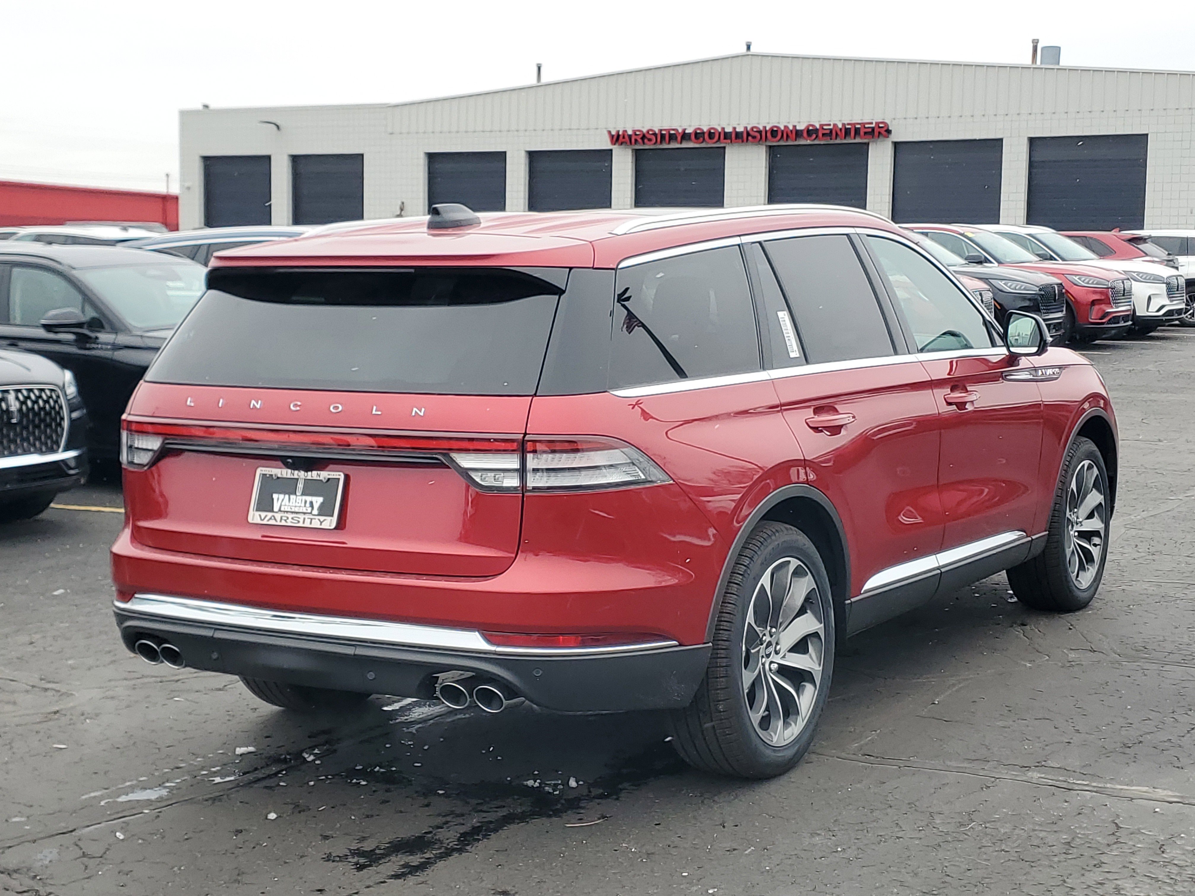 New 2026 Lincoln Aviator AWD image 4