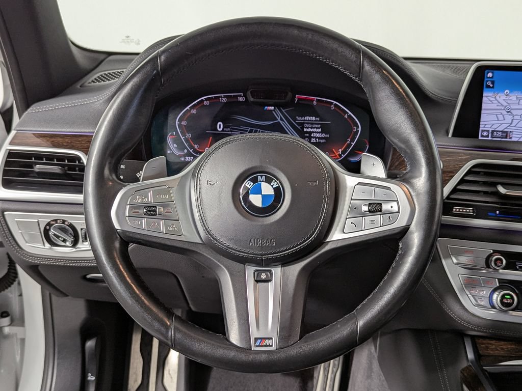 Used 2022 BMW 750i xDrive w/ M Sport Package AWD/4WD image 38