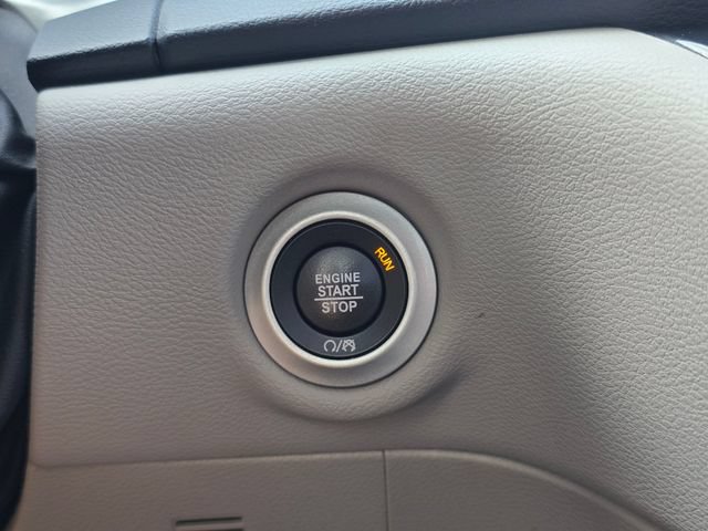Used 2020 Chrysler Pacifica Touring w/ Advanced Safetytec Group FWD image 38