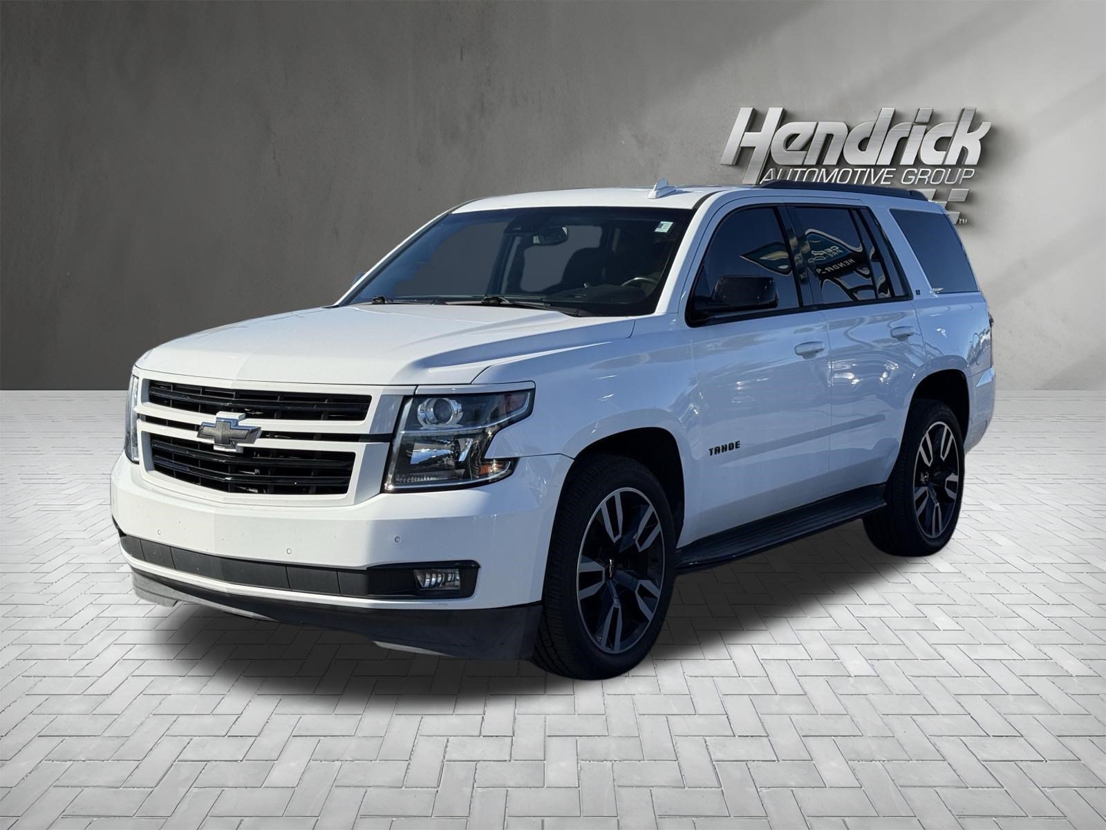 Used 2018 Chevrolet Tahoe LT w/ Luxury Package RWD image 5