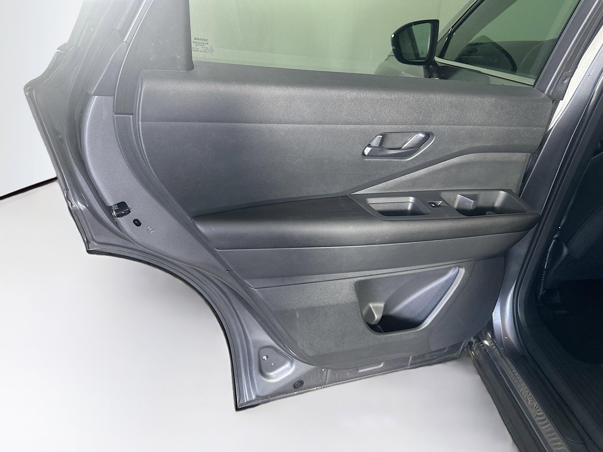 Used 2023 Nissan Pathfinder SV AWD/4WD image 26