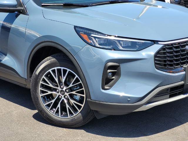 New 2025 Ford Escape SE w/ PHEV Premium Package image 3