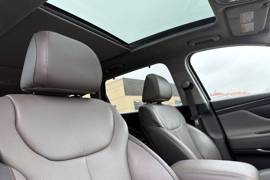 Used 2019 Hyundai Santa Fe Limited AWD/4WD image 18