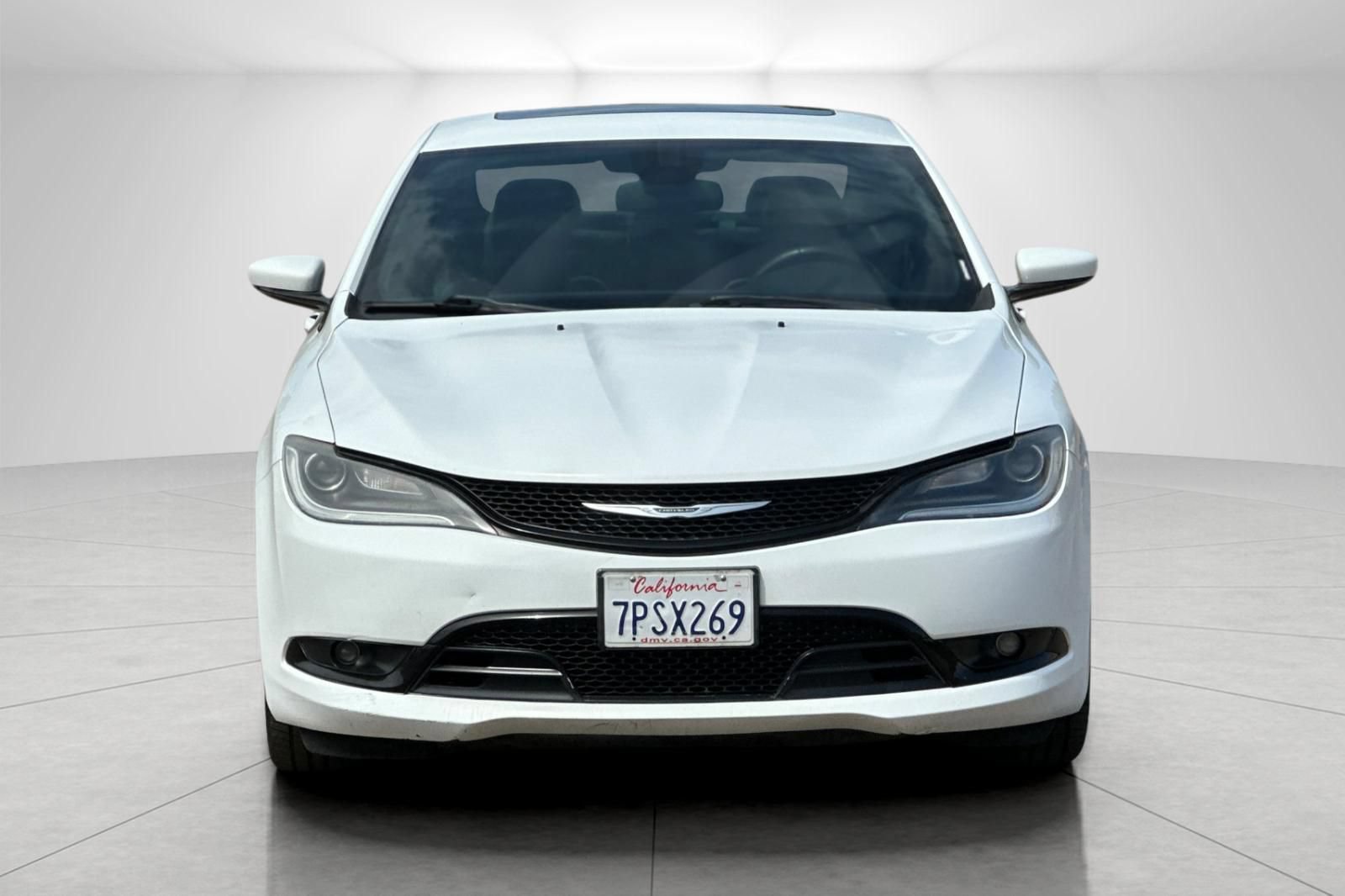 Used 2015 Chrysler 200 S FWD image 8