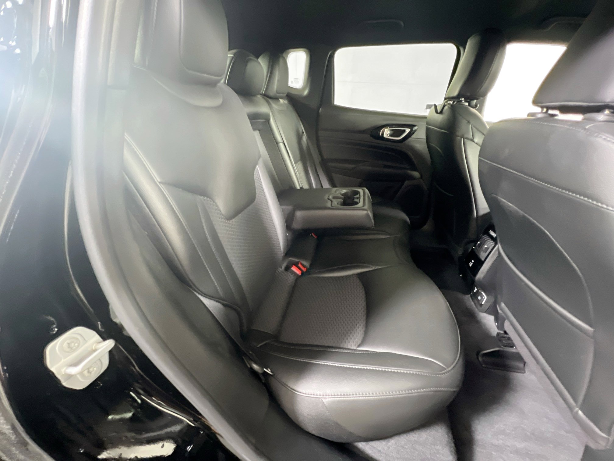 Used 2022 Jeep Compass Altitude w/ Convenience Group image 25