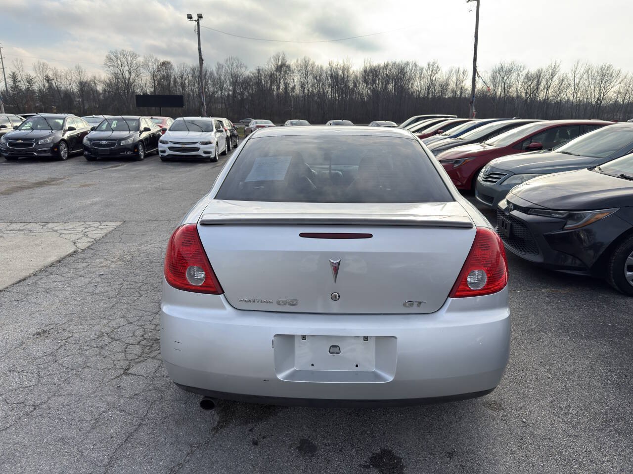 Used 2009 Pontiac G6 GT w/ Sun And Sound Plus Package FWD image 7