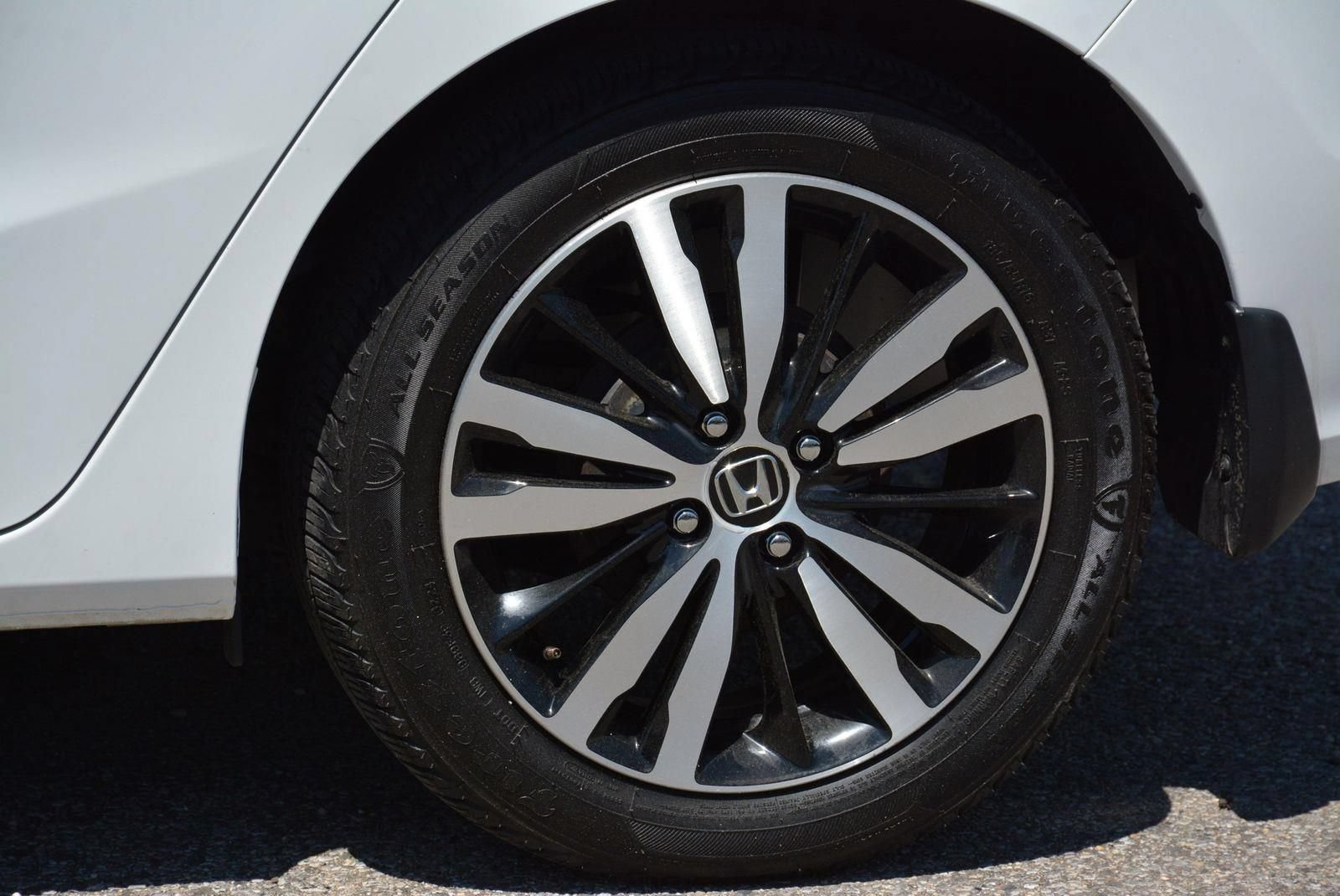 Used 2018 Honda Fit EX image 32