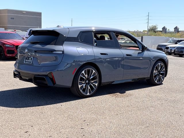 Used 2026 BMW iX xDrive45 w/ M Sport Package AWD/4WD image 28
