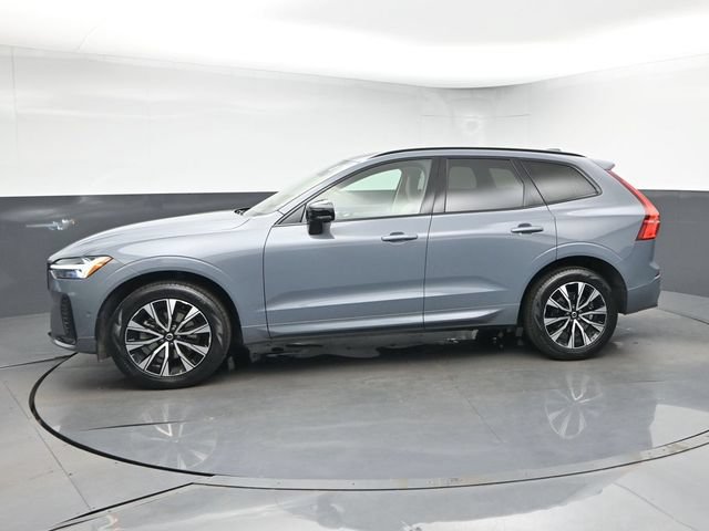 Used 2024 Volvo XC60 B5 Plus w/ Protection Package Premier AWD/4WD image 4