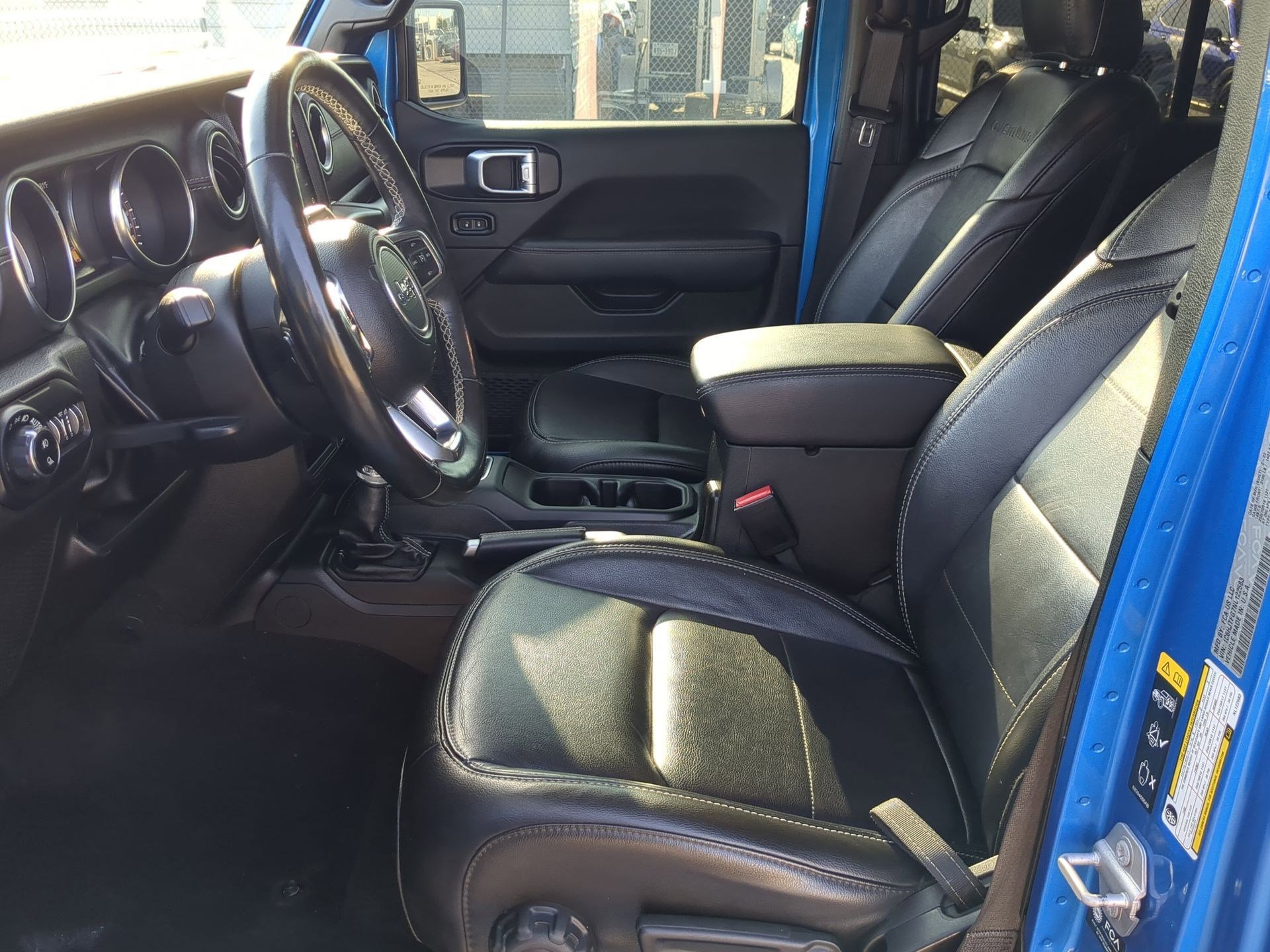 Used 2022 Jeep Gladiator Overland w/ Popular Equipment Package image 15