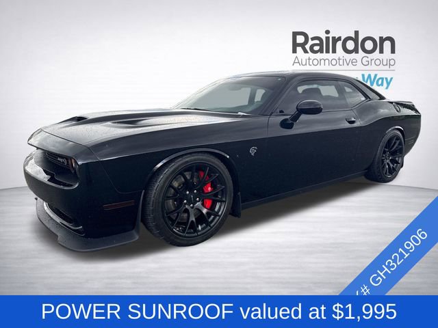 Used 2016 Dodge Challenger SRT Hellcat RWD image 3