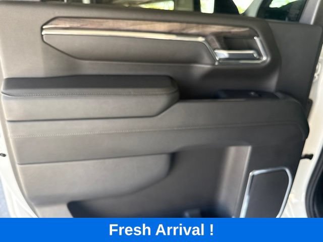 Used 2024 Chevrolet Silverado 3500 LTZ w/ LTZ Convenience Package AWD/4WD image 12