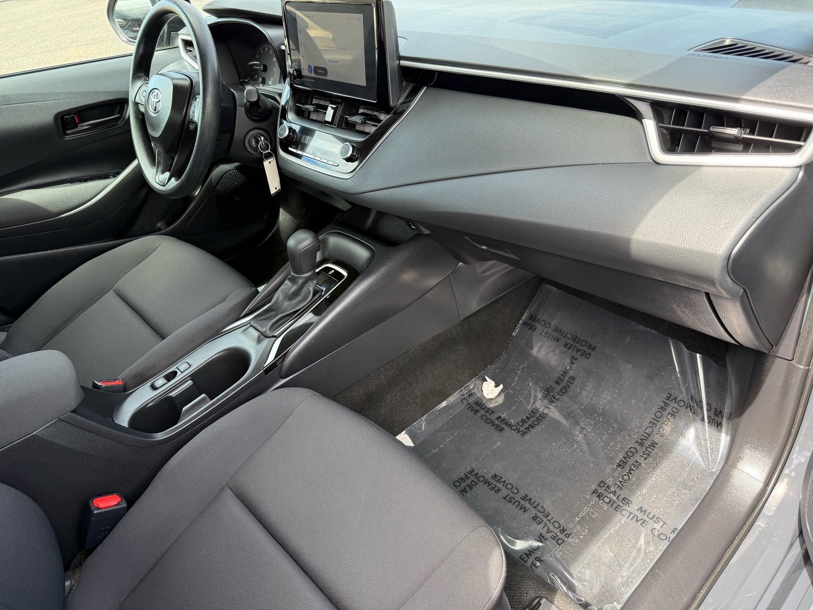 Used 2025 Toyota Corolla LE FWD image 29