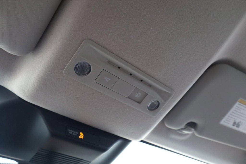 New 2026 Nissan Kicks S image 17