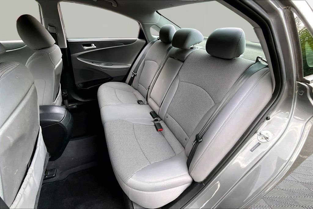 Used 2012 Hyundai Sonata GLS FWD image 14
