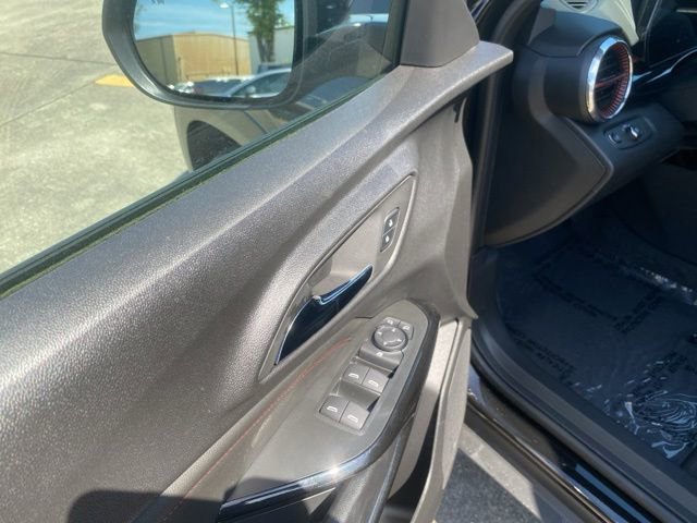 New 2026 Chevrolet Trax RS w/ Driver Confidence Package FWD image 5