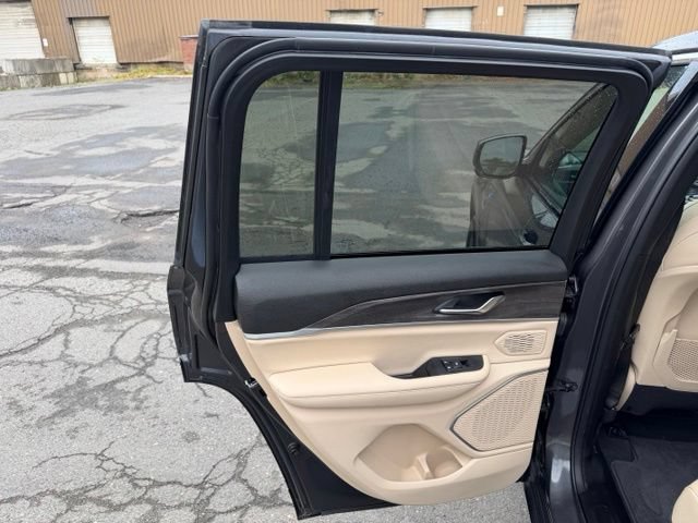 Used 2024 Jeep Grand Cherokee Limited 4xe AWD/4WD image 17