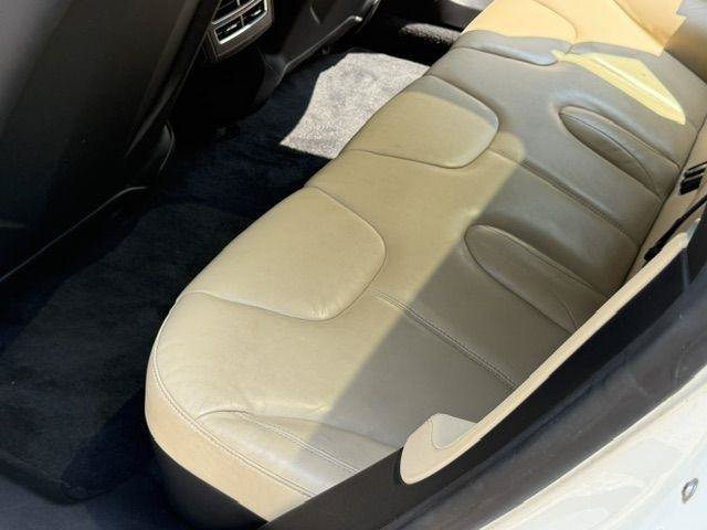 Used 2015 Tesla Model S 85 RWD image 9