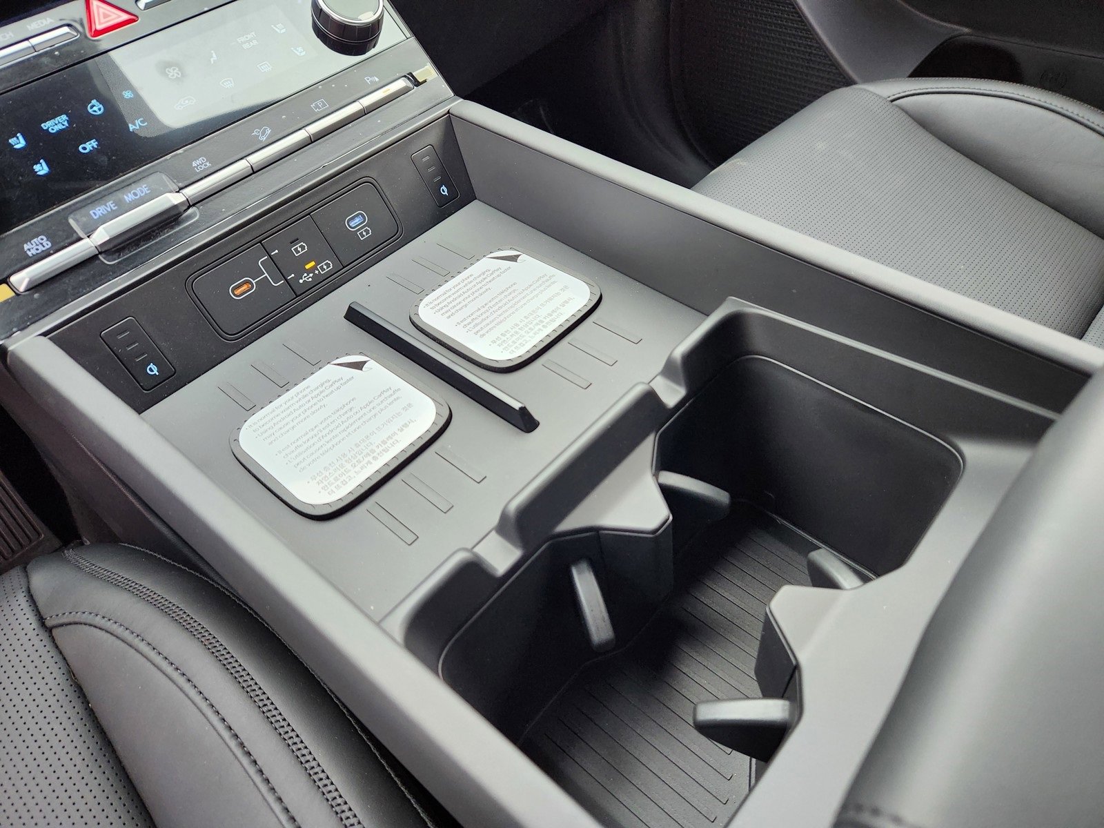 New 2026 Hyundai Santa Fe Calligraphy image 28