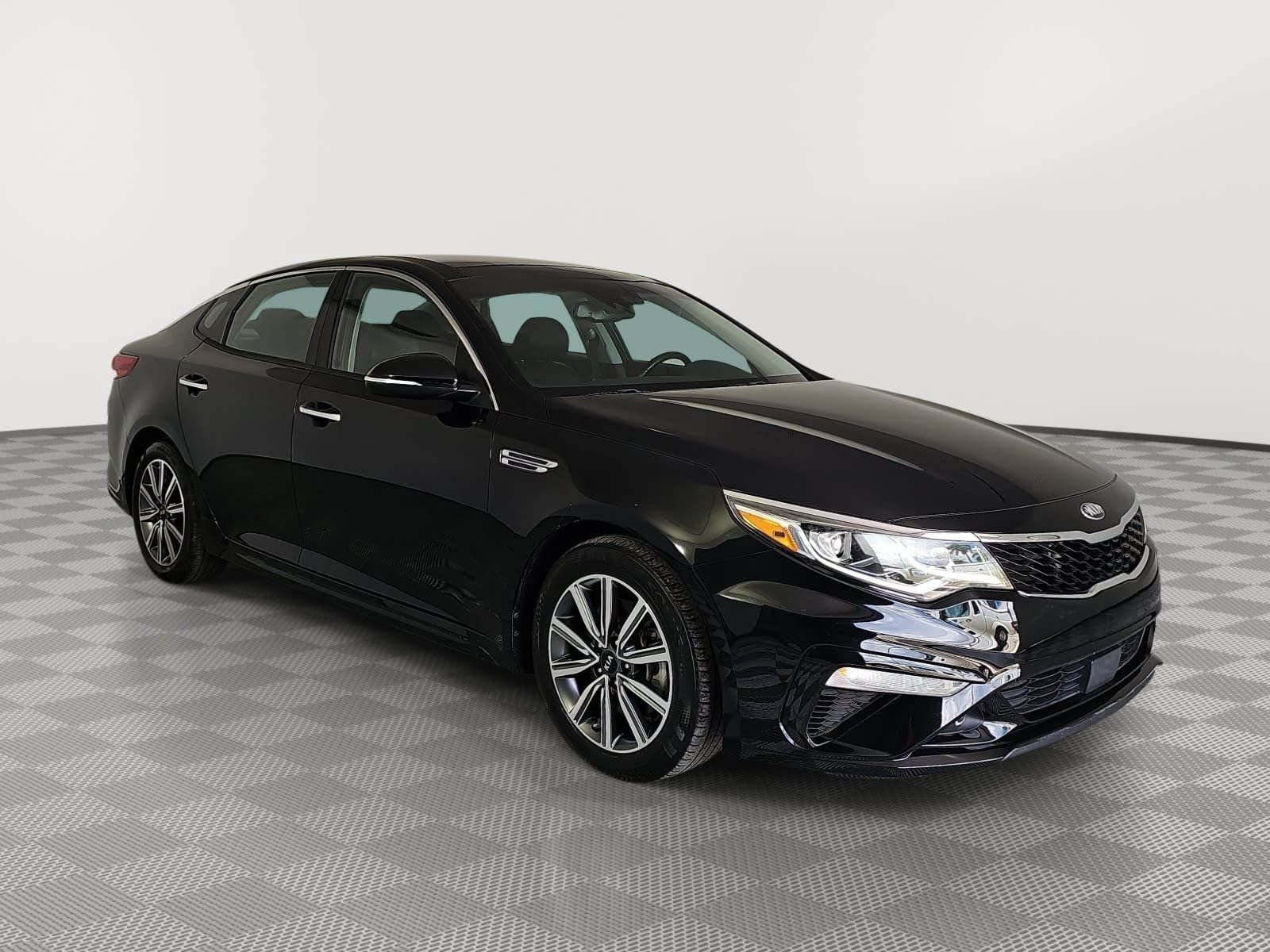 Used 2019 Kia Optima EX w/ EX Premium Package FWD image 2
