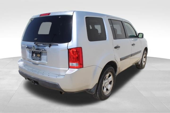 Used 2010 Honda Pilot LX image 5
