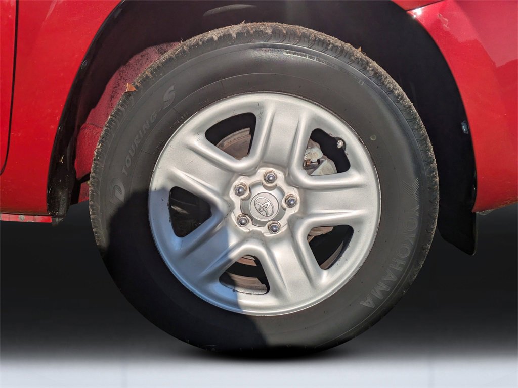 Used 2012 Toyota RAV4 FWD image 11