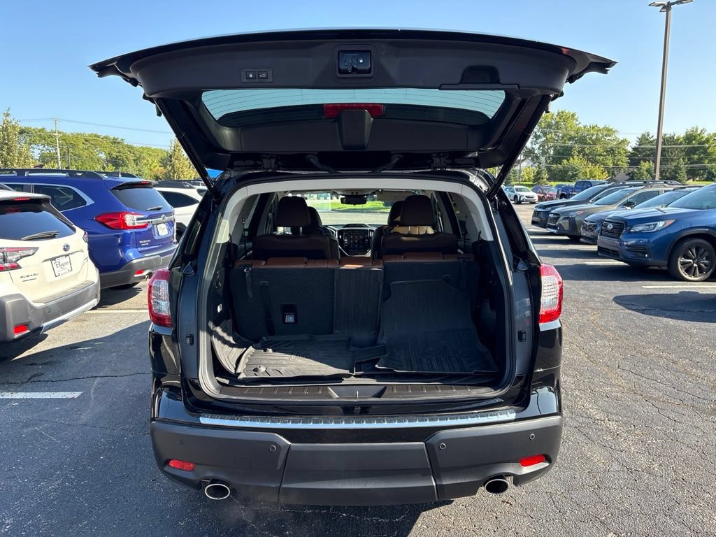 Certified 2026 Subaru Ascent Touring w/ Popular Package #1 AWD/4WD image 8
