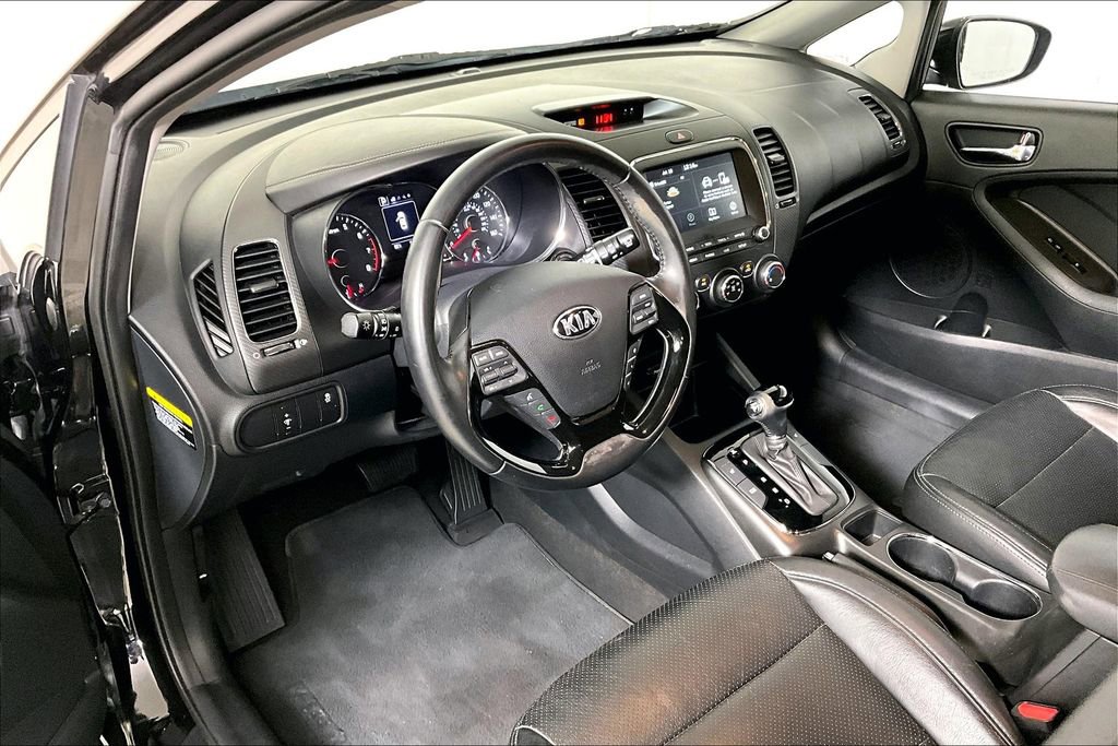 Used 2017 Kia Forte EX image 13