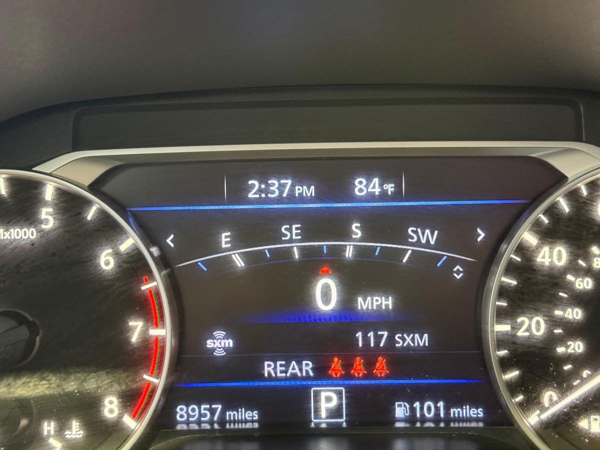 Used 2023 Nissan Altima 2.5 SR w/ SR Premium Package FWD image 14