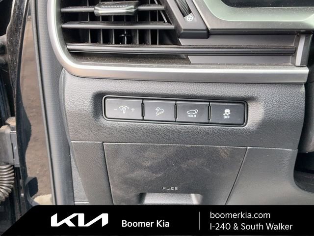 Certified 2025 Kia Telluride S image 19