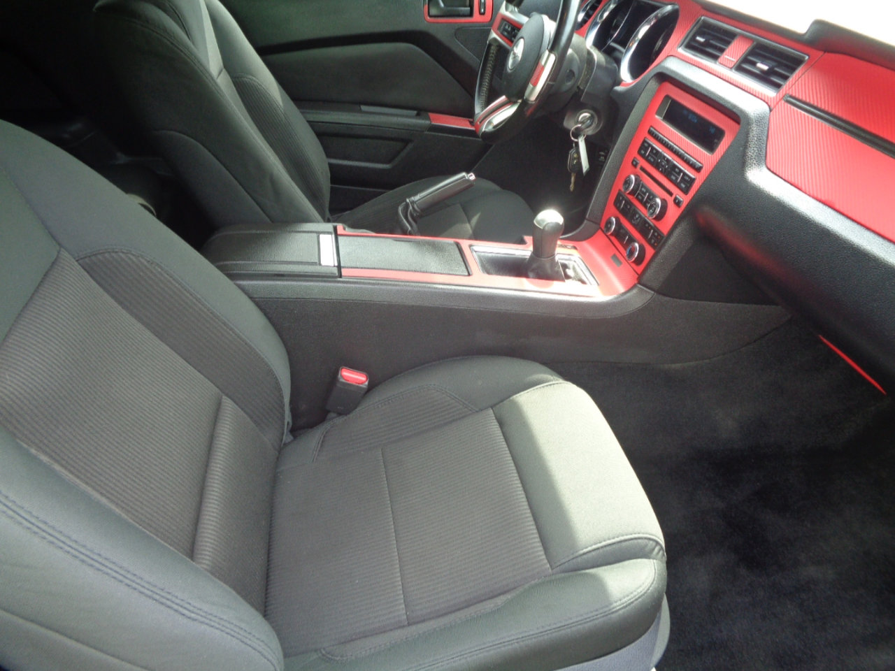 Used 2014 Ford Mustang GT image 16