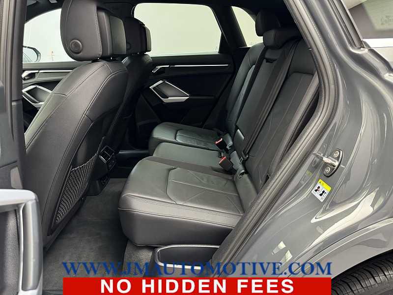 Used 2020 Audi Q3 2.0T Premium w/ Convenience Package AWD/4WD image 15