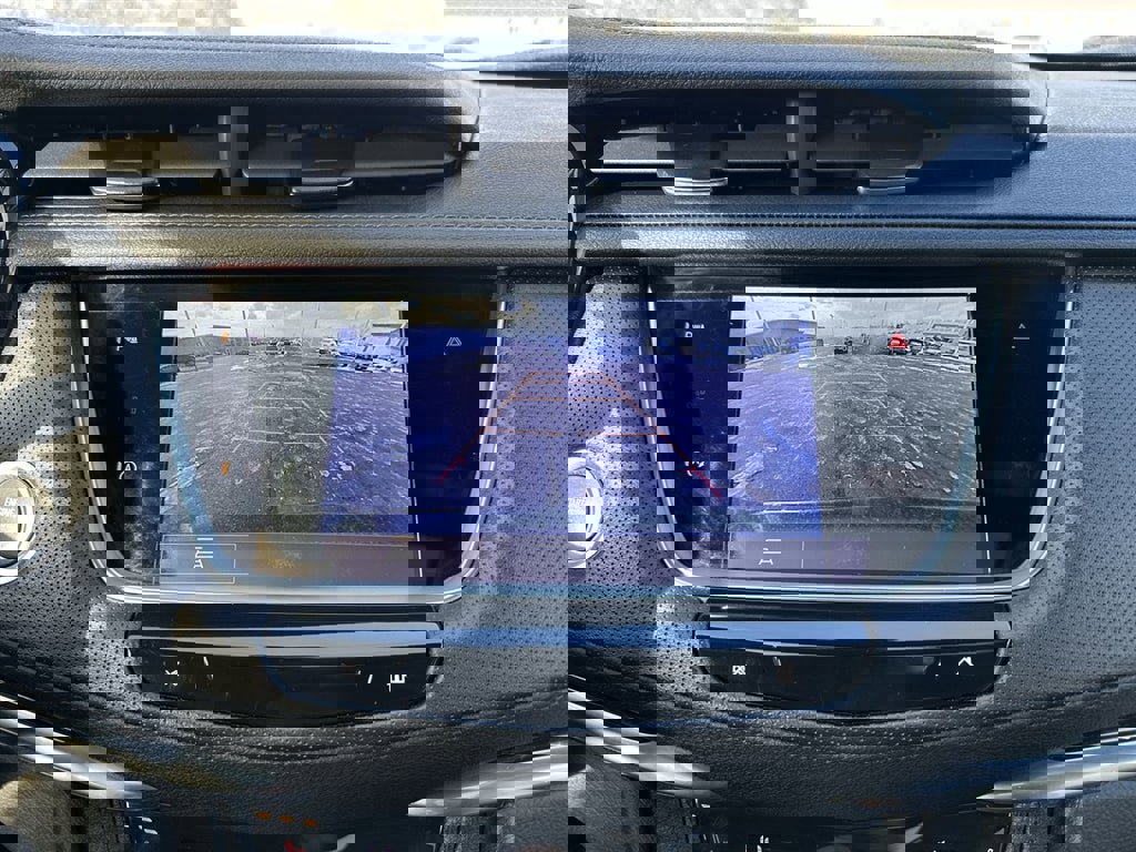 Certified 2024 Cadillac XT5 Premium Luxury w/ LPO, Floor Liner Package image 17